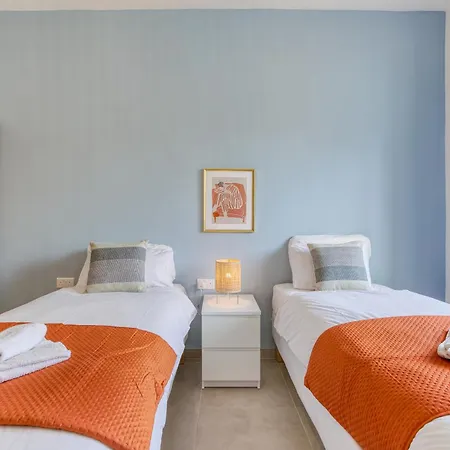 Lovely, Spacious 4br In The Heart Of By 360 Estates *