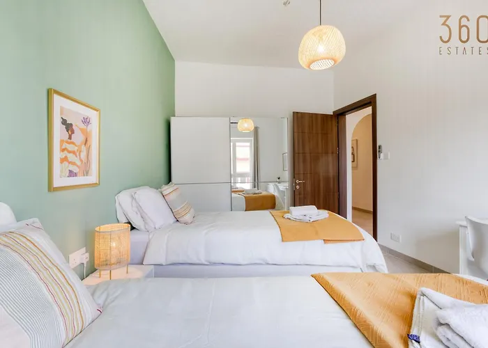 Lovely, Spacious 4br In The Heart Of By 360 Estates Apartment