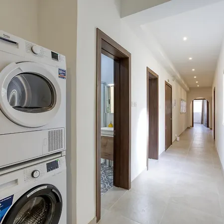 Lovely, Spacious 4br In The Heart Of By 360 Estates