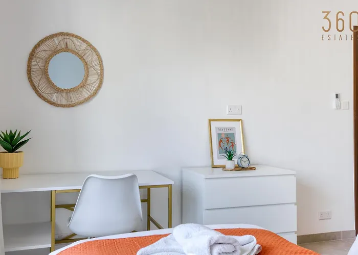 Lovely, Spacious 4br In The Heart Of By 360 Estates Apartment