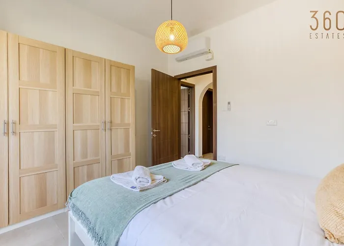 Apartment Lovely, Spacious 4br In The Heart Of By 360 Estates Gzira