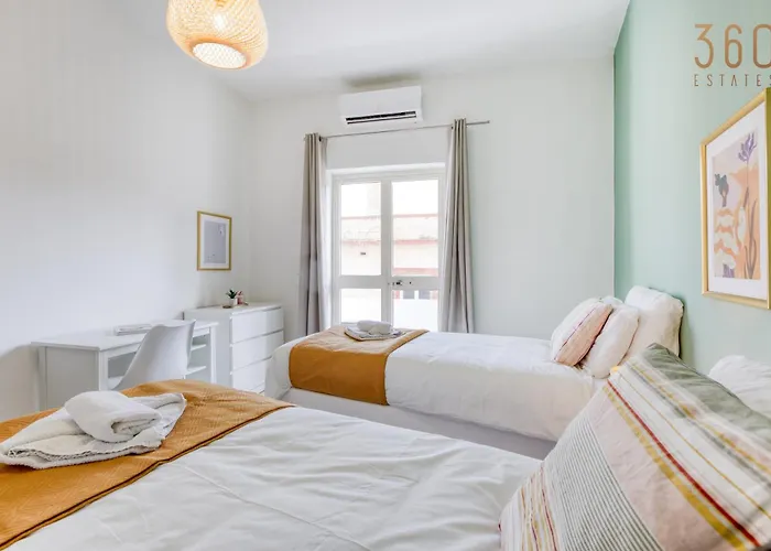 Lovely, Spacious 4br In The Heart Of By 360 Estates Apartment *