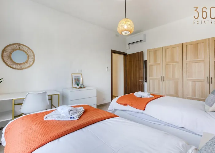 Lovely, Spacious 4br In The Heart Of By 360 Estates Apartment *